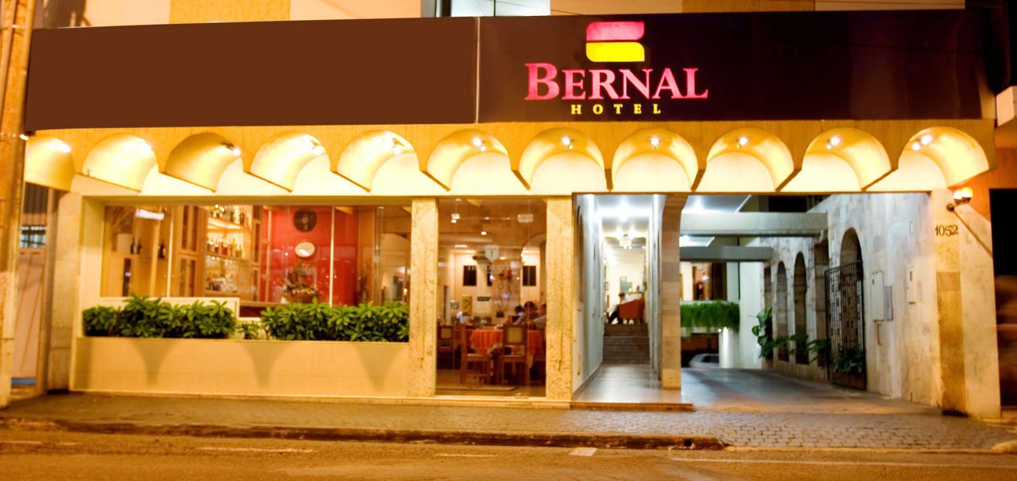 Hotel Bernal Ituiutaba ภายนอก รูปภาพ